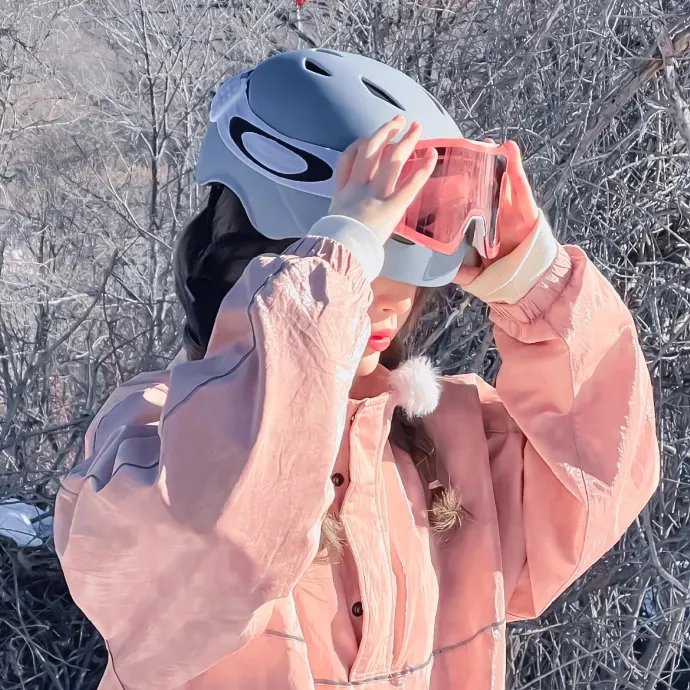 四月的雪